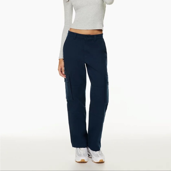 Aritzia Pants - Aritzia TNA Troop Cargo Pants